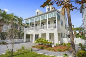 Frangista Jewel - Pet Friendly Luxury Vacation Home Near the Beach with Secluded Pool & Ocean Views
