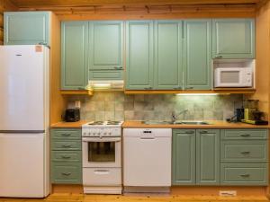 Holiday Home Karhunpesä c by Interhome