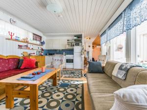 Holiday Home Kivirinne by Interhome