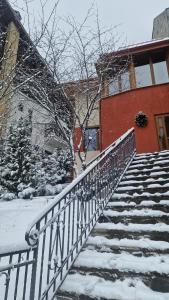 MontArte - Private Art retreat Villa