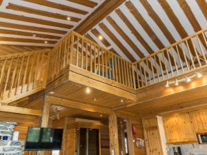 Holiday Home Lauri 4 iso by Interhome