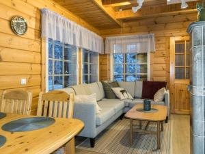 Holiday Home Välitie 4 f 14 by Interhome