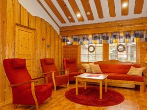 Holiday Home Lauri 5 by Interhome