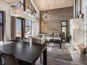 Holiday Home Karhunkieppi 11a by Interhome