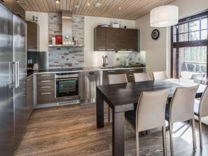 Holiday Home Karhunkieppi 11a by Interhome