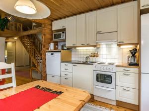 Holiday Home Lahukka by Interhome