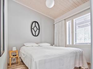 Holiday Home Lumi b 10 by Interhome