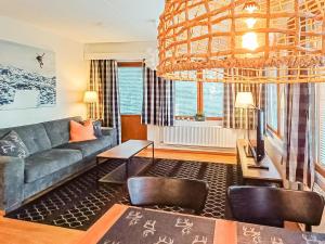 Holiday Home Karhunvartijan pirtti c 2 by Interhome