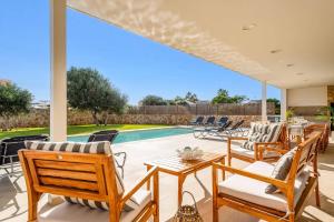 Villa Bonavista by Villa Plus