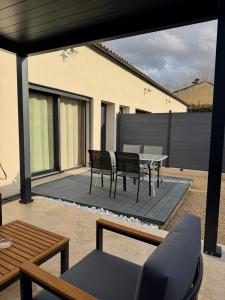 Esprit Lubéron, La Lavande, logement entier