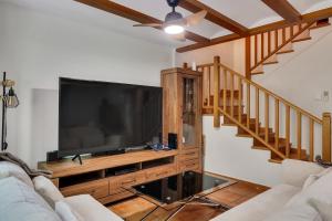 Steps to Arenal Beach - 4BR Home, Pool, Garage & BBQ