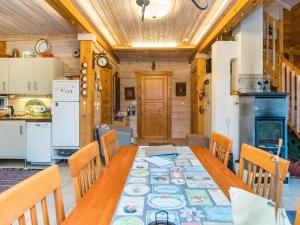 Holiday Home Puukenkä by Interhome