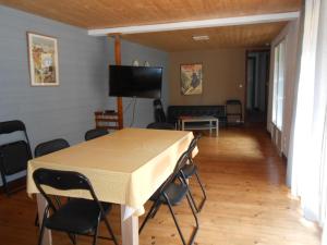 location Mirande 3 chamb 8 couchages 9 rue de soupon