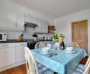 Delightful 2 bedroom flat in North Devon