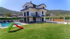 Detached Villa with Private Pool in Inlice, Gocek