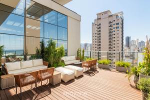 Sua estadia exclusiva a poucos passos do Mar em Meia Praia - FFS II