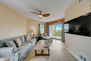 Sandbar Getaway Sun, Sand & Stress-Free Stay