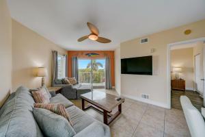 Sandbar Getaway Sun, Sand & Stress-Free Stay