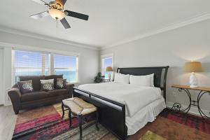 Las Olas - Oceanfront Vacation Home with Private Pool Space & Gulf Views