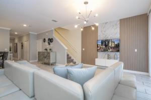 Townhome 5Q c Piscina – 8mi da Disney