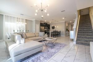 Townhome 5Q c Piscina – 8mi da Disney