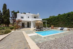 Sun 1 with private pool, 5-min walk to Drios beach