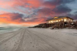 Luna Sea - Luxury Beach Front Home with Views of the Gulf