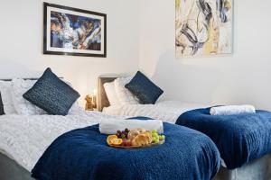 Executive Contractor House, Sleeps 7, Chester