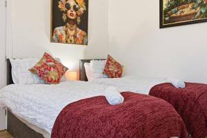 Executive Contractor House, Sleeps 7, Chester