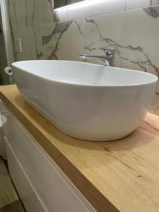 Mini white apartment