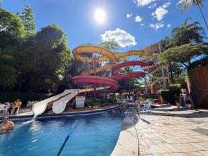 Apt 2 quartos Golden Dolphin Grand Hotel Caldas Novas