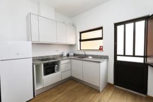 A48 - Windmill 1 Bed Apartment in Odiaxere