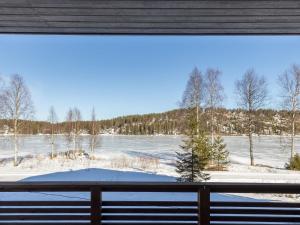 Holiday Home Hallan karhu b- paritalo by Interhome