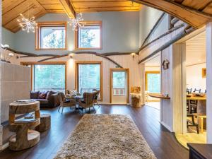 Holiday Home Pyhän kivi by Interhome