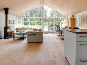 Holiday Home Ørwendil - 2km from the sea by Interhome