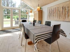 Holiday Home Ørwendil - 2km from the sea by Interhome