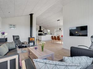 Holiday Home Alvhild - from the sea by Interhome