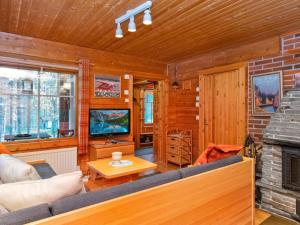 Holiday Home Pikku pyhis by Interhome