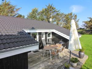 Holiday Home Söhnke - 400m from the sea by Interhome