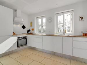 Holiday Home Kimon - 600m from the sea by Interhome