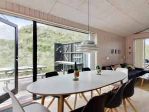 Holiday Home Mikkel - 300m from the sea by Interhome