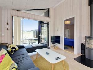 Holiday Home Mikkel - 300m from the sea by Interhome