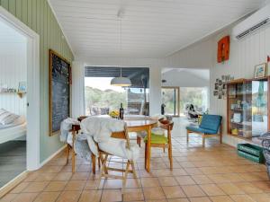 Holiday Home Simeona - 140m from the sea by Interhome