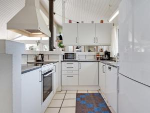 Holiday Home Gladis - 900m from the sea by Interhome