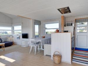 Holiday Home Athina - 200m from the sea by Interhome