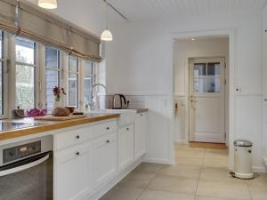 Holiday Home Emely - 700m from the sea by Interhome