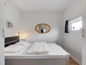 Apartment Elevus - 10m from the sea by Interhome