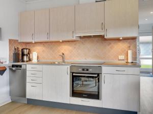 Apartment Elevus - 10m from the sea by Interhome