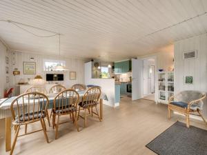 Holiday Home Theodor - 180m to the fjord by Interhome