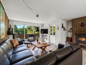 Holiday Home Tholf - 100m to the fjord by Interhome